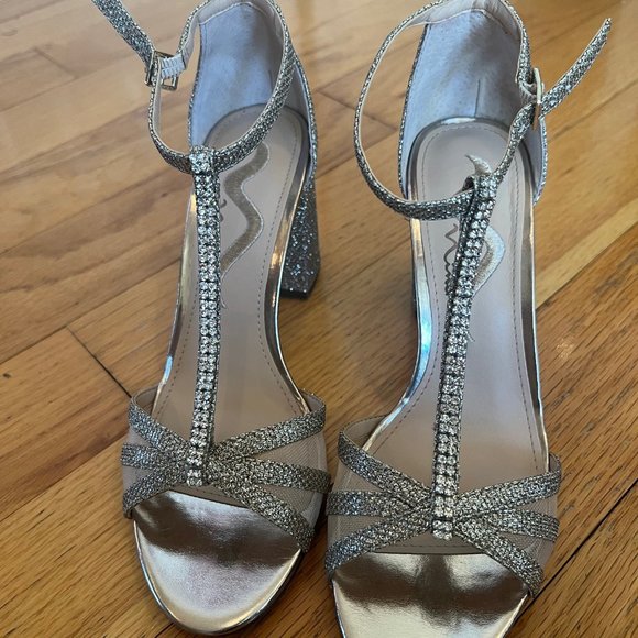 Nina Metallic Dress Sandal 6M - Picture 1 of 5